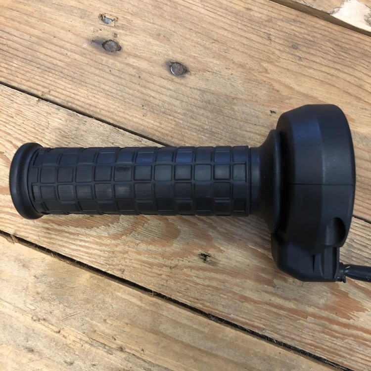 Indian FTR throttle housing and grips